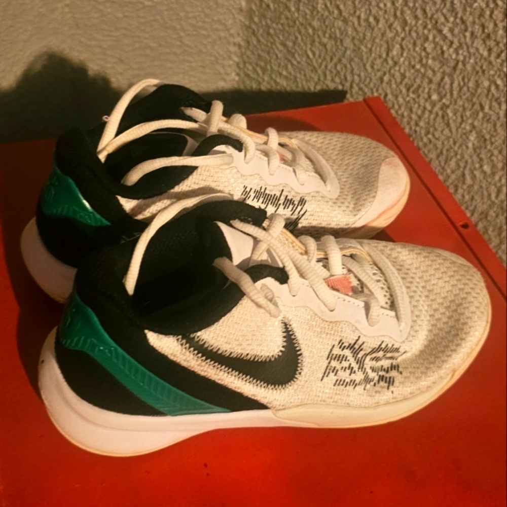 Girls Nike Shoes